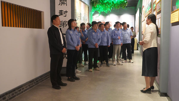 牢獄斗爭(zhēng).jpg 牢獄斗爭(zhēng).jpg